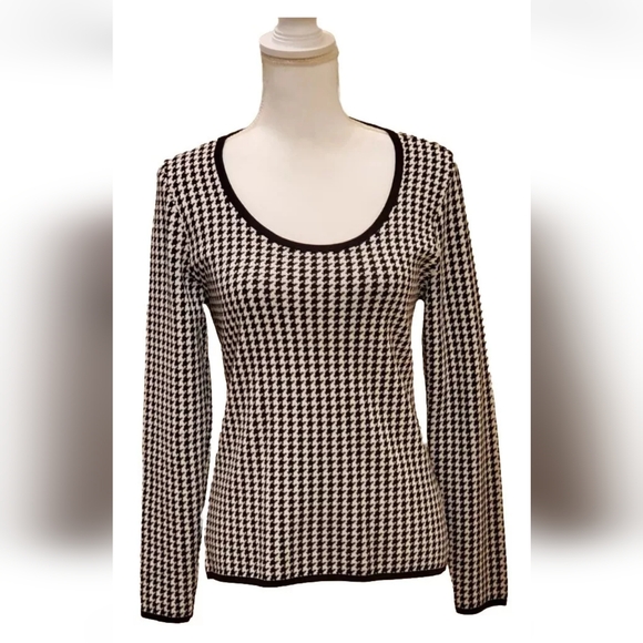 White House Black Market Sweaters - White House Black Market Houndstooth Women's Blouse. Holiday Top. Fashion Top